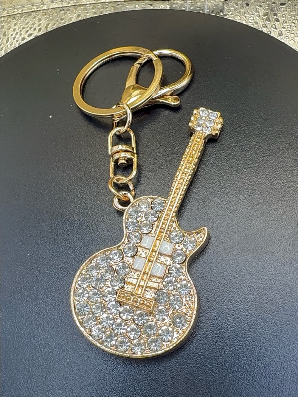 Gold Guitar Crystal Keychain - Fashionable Phone Accessory